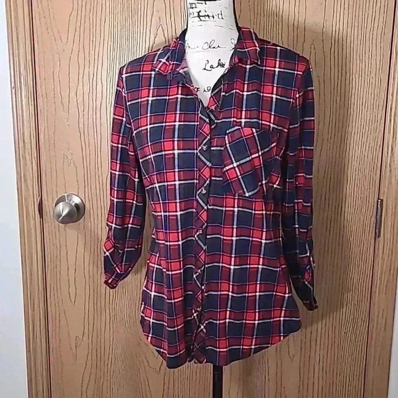Polly & Esther plaid flannel button up shirt - Picture 1 of 3